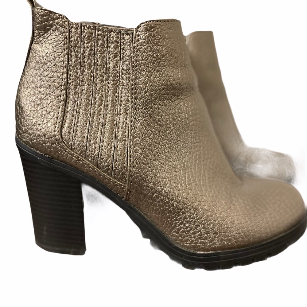 Sam and Libby Women’s Boot Muted Gold Tone-Size 7
